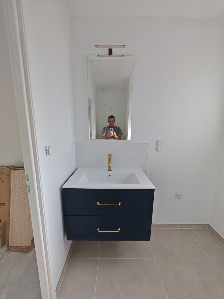 installation meuble lavabo salle deau fouras 17450