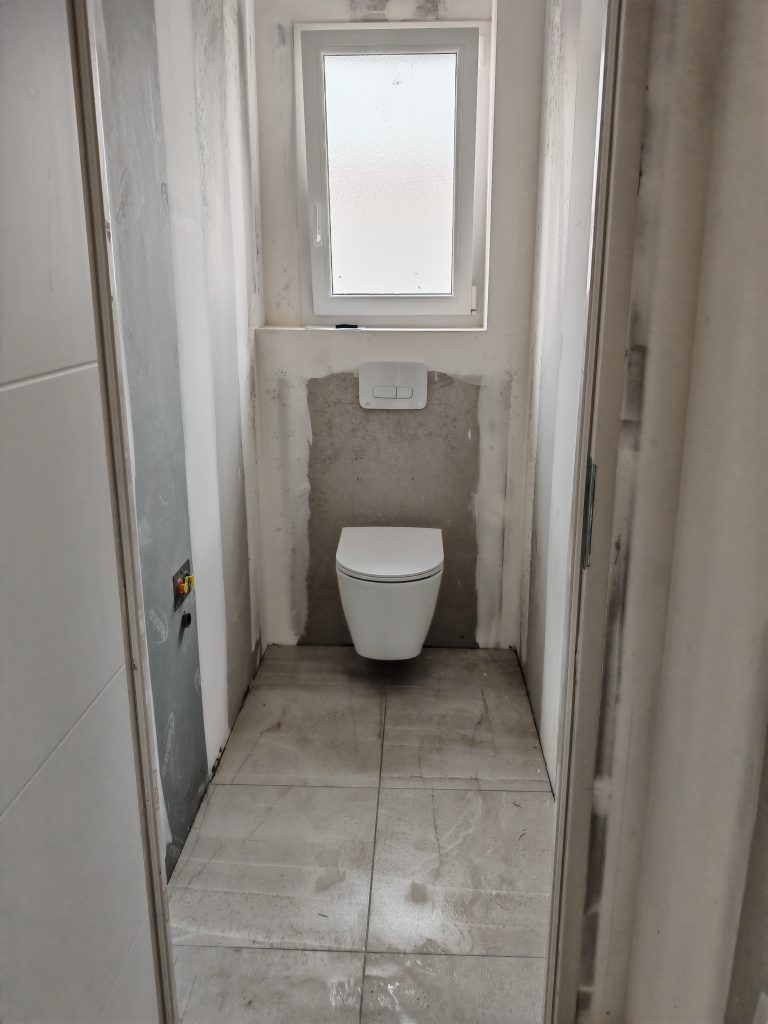 installation wc suspendu moeze 17780