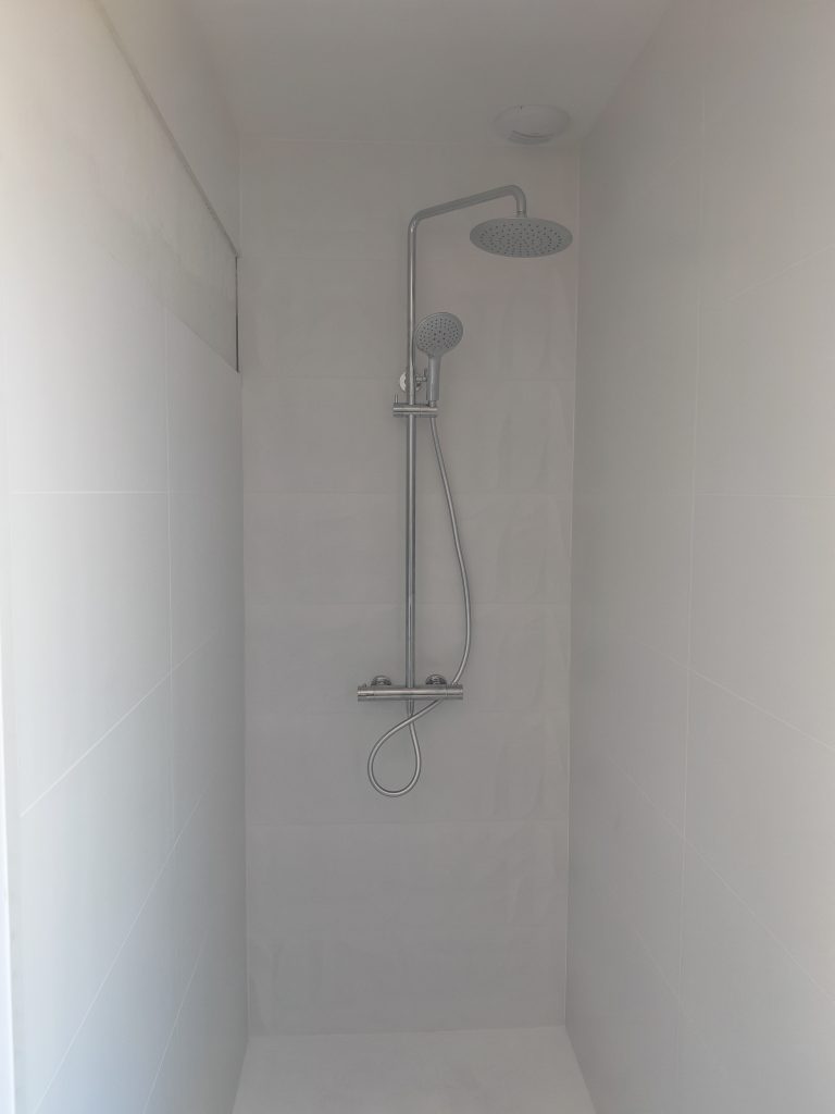 remplacement colonne de douche saint agnant 17620